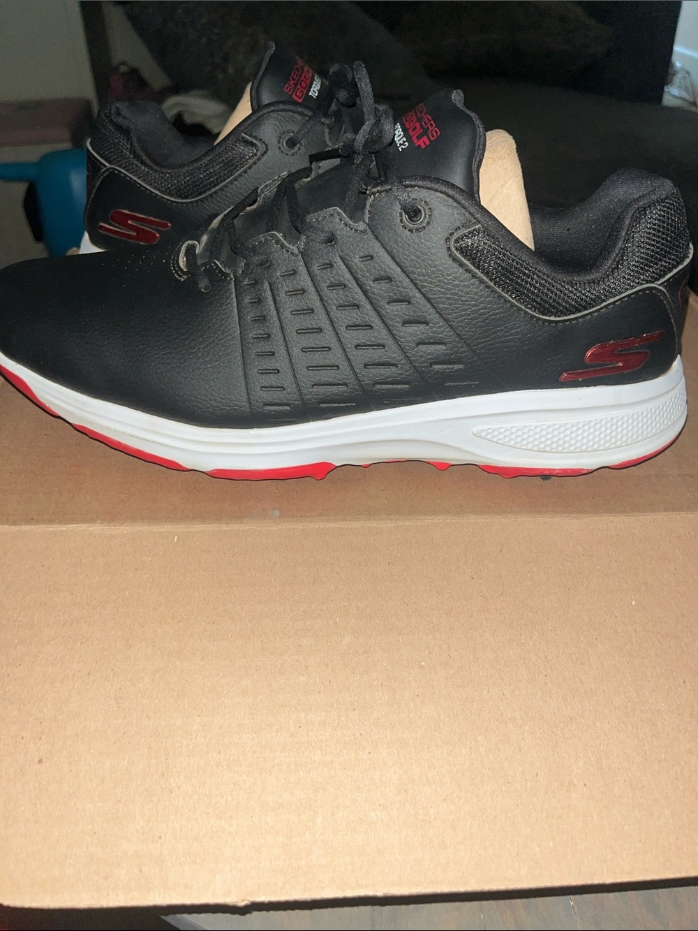 Skechers Men's Black Sneakers with Red and White Sole